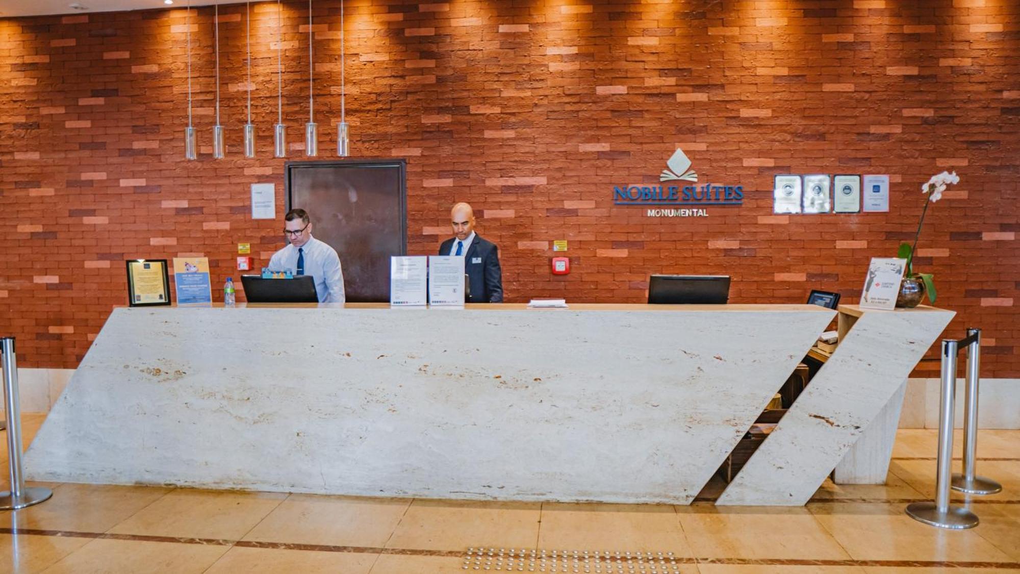 Nobile Suites Monumental Brasília Buitenkant foto